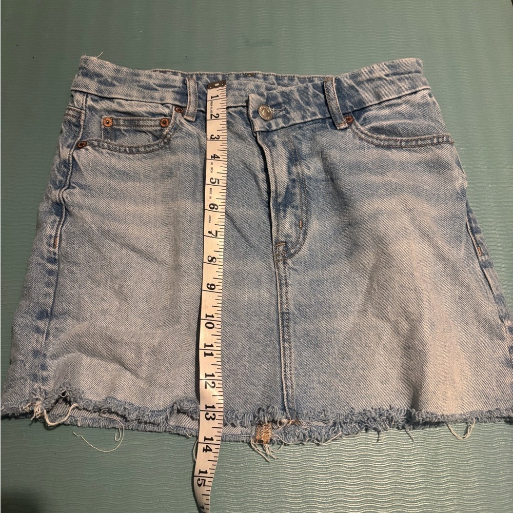 American Eagle Outfitters Blue Denim Skirt size 4